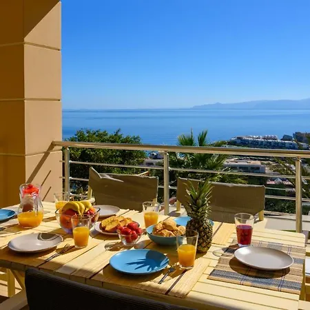Calypso Villa *